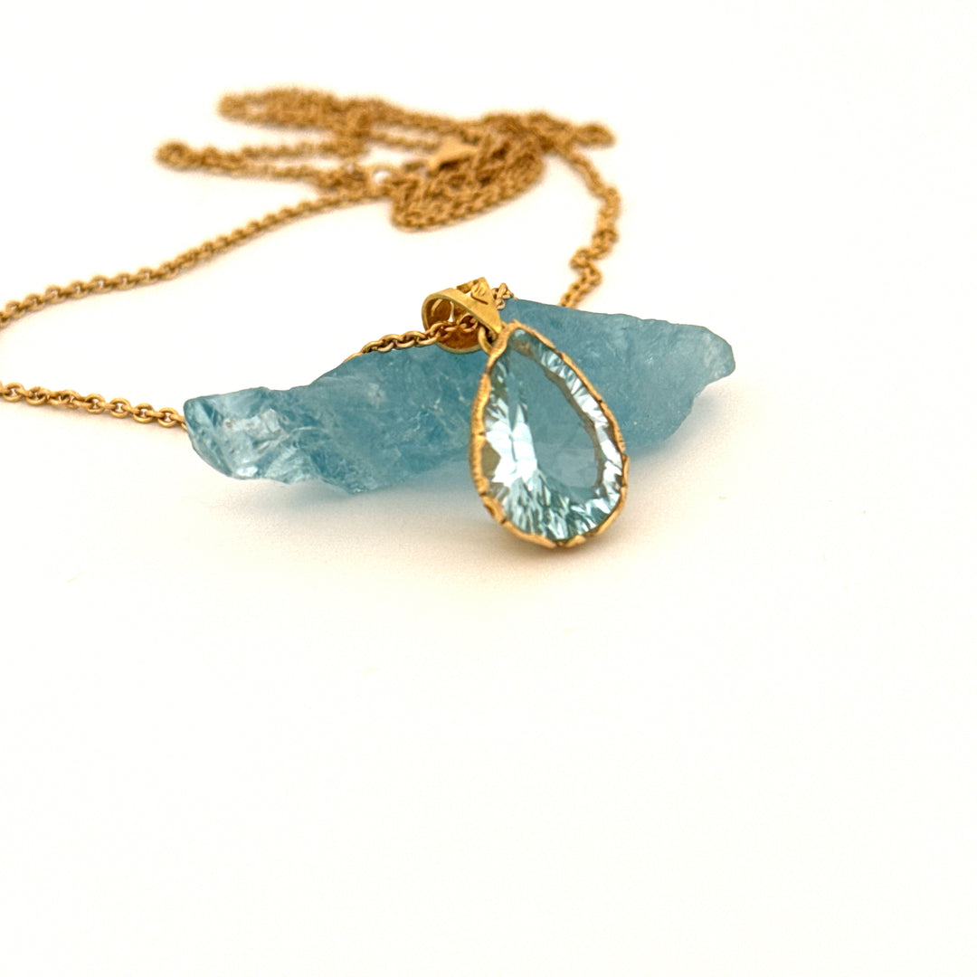 Aquamarine pendant