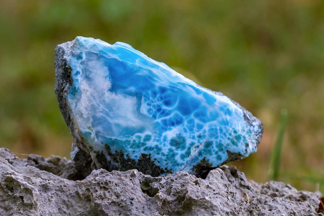 Larimar – Der Stein des Meeres aus der Karibik